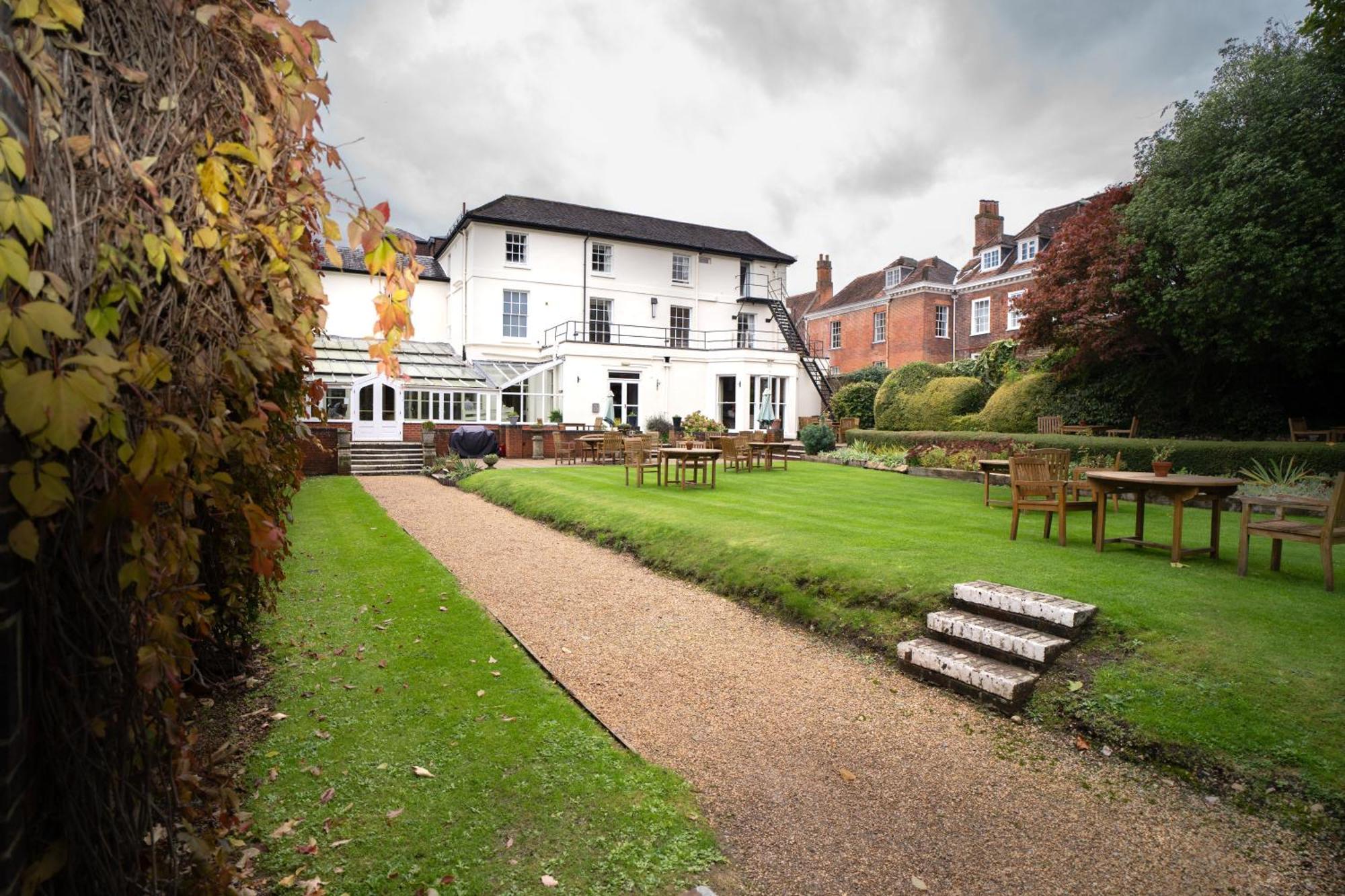 Winchester Royal Hotel Exterior foto